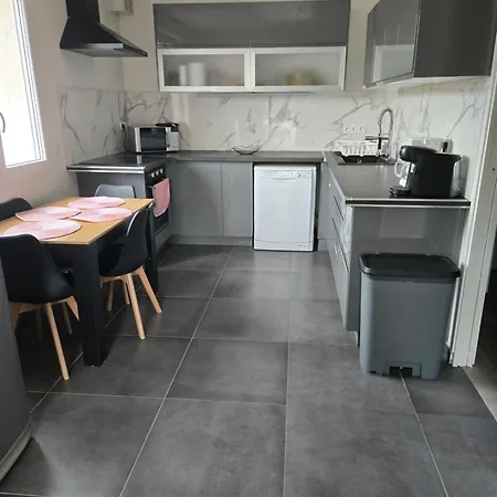 Apartamento Avec Jardin 4 Personnes *